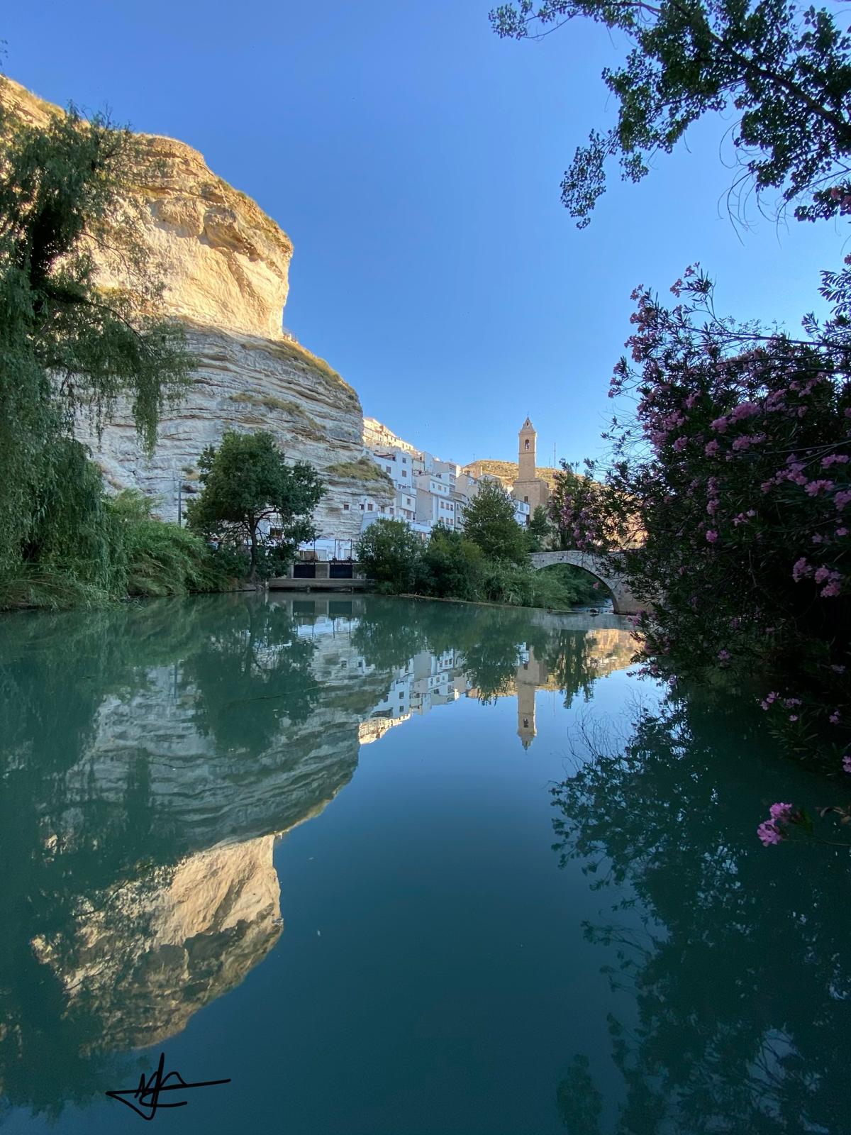 Puente romano Alcalá del Júcar y Río Júcar